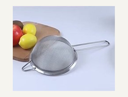 Peneira metal 16 cm